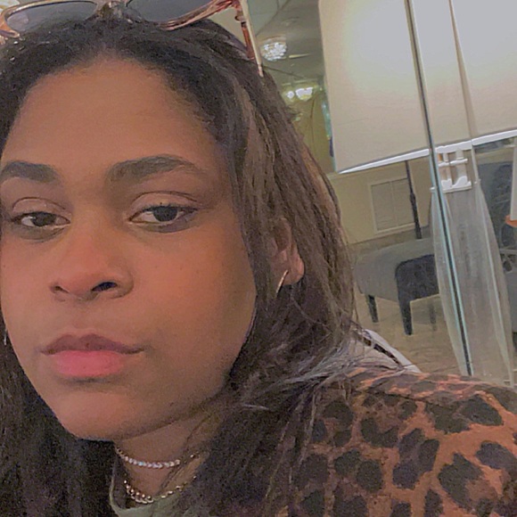 Meet your Posher, Mariela - Picture 1 of 1